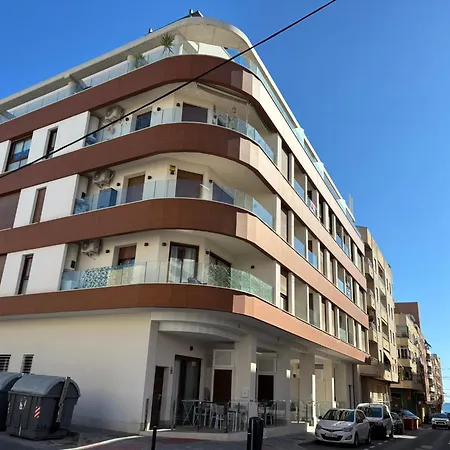 With Rooftop Pool 150 M From The Apartmán Torrevieja